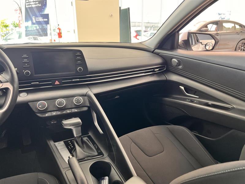 hyundai Elantra 2023 - 12
