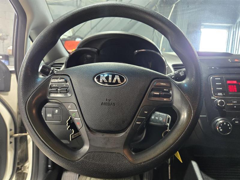 kia Forte 2015 - 13