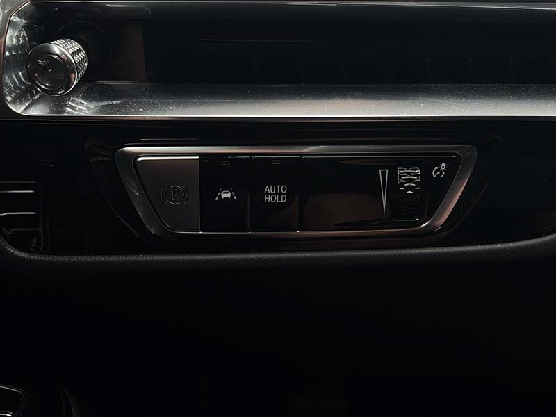 cadillac LYRIQ 2024 - 32