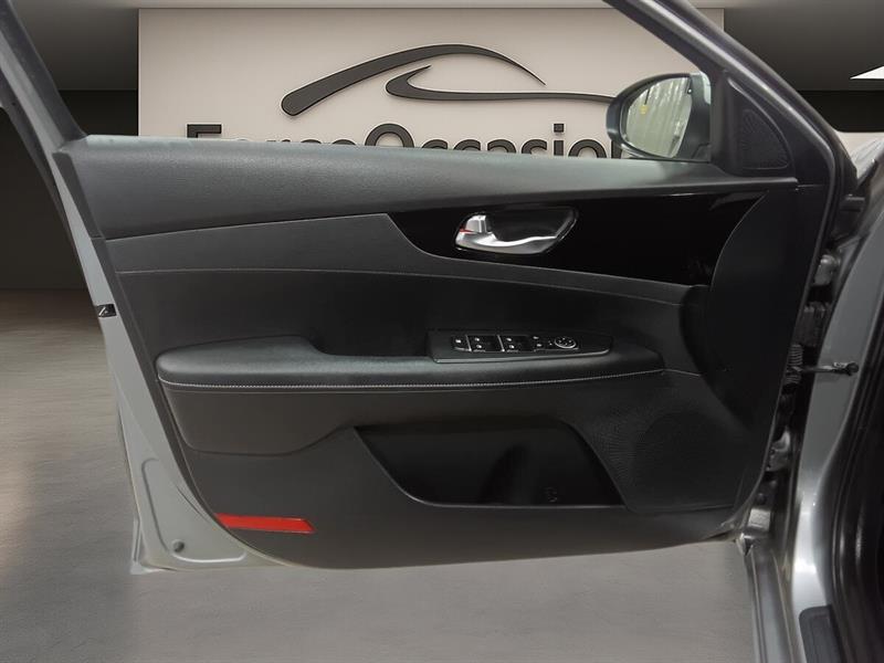 kia Forte5 2022 - 11
