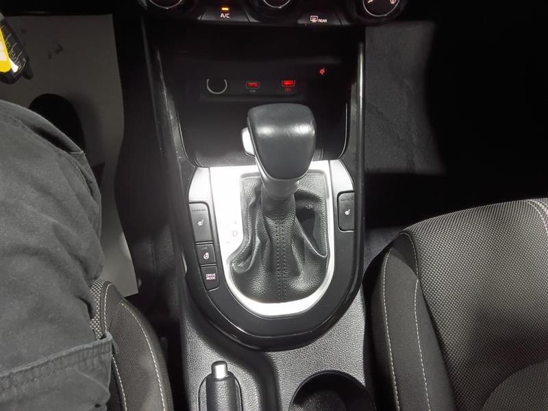 kia Forte5 2022 - 26