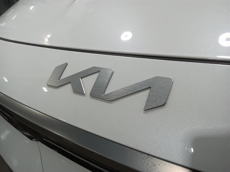 kia Niro 2023 - 11