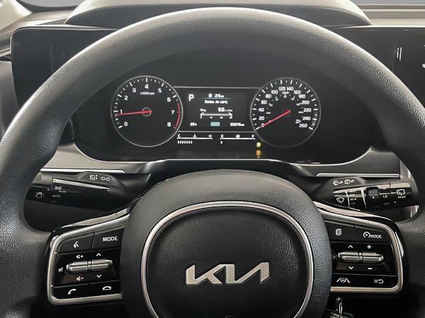 kia Sorento 2023 - 16