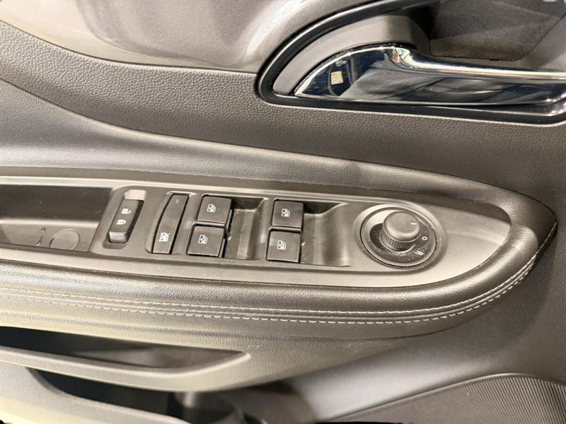 buick Encore 2021 - 11