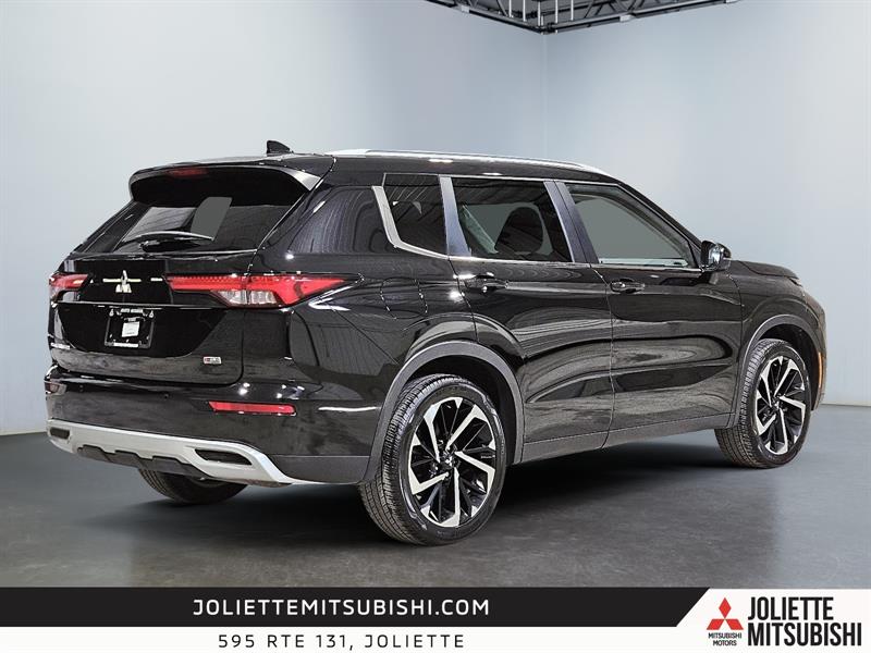 mitsubishi Outlander 2023 - 14