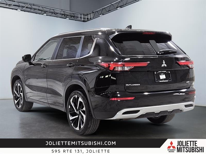 mitsubishi Outlander 2023 - 16