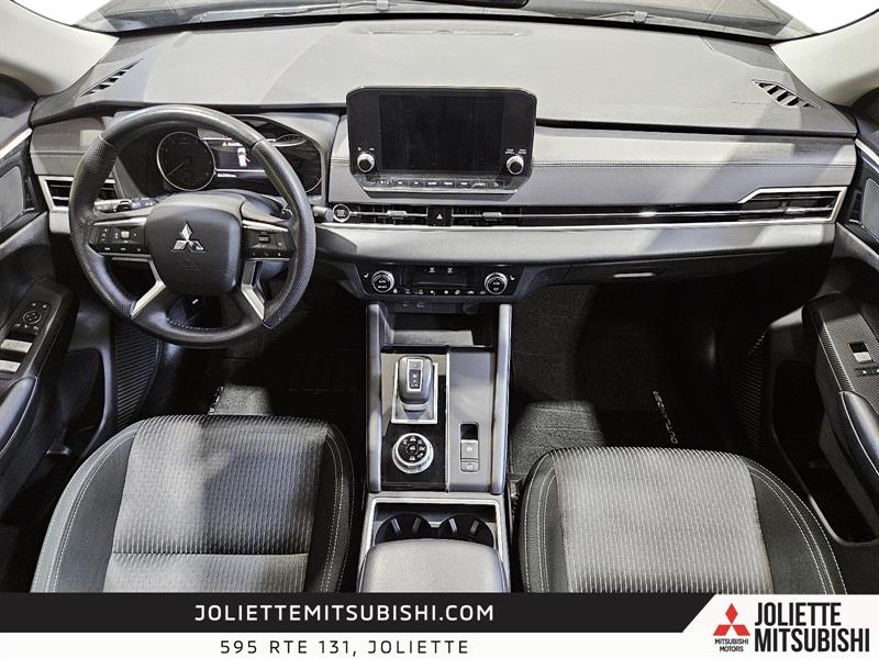 mitsubishi Outlander 2023 - 27