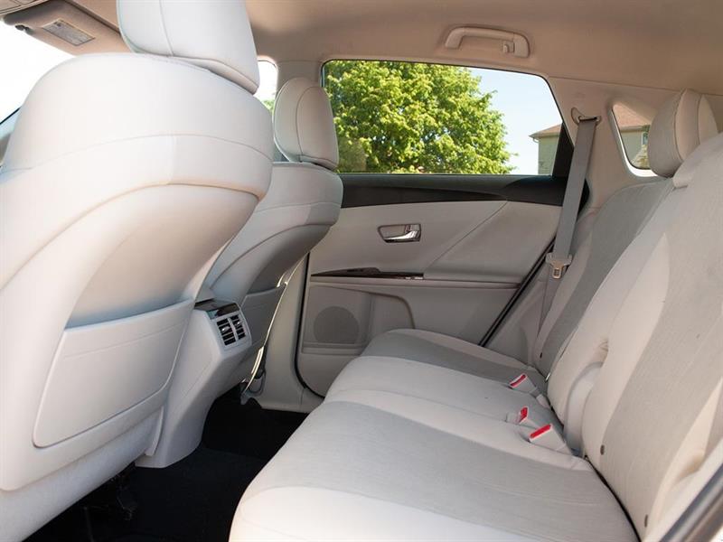 toyota Venza 2011 - 25