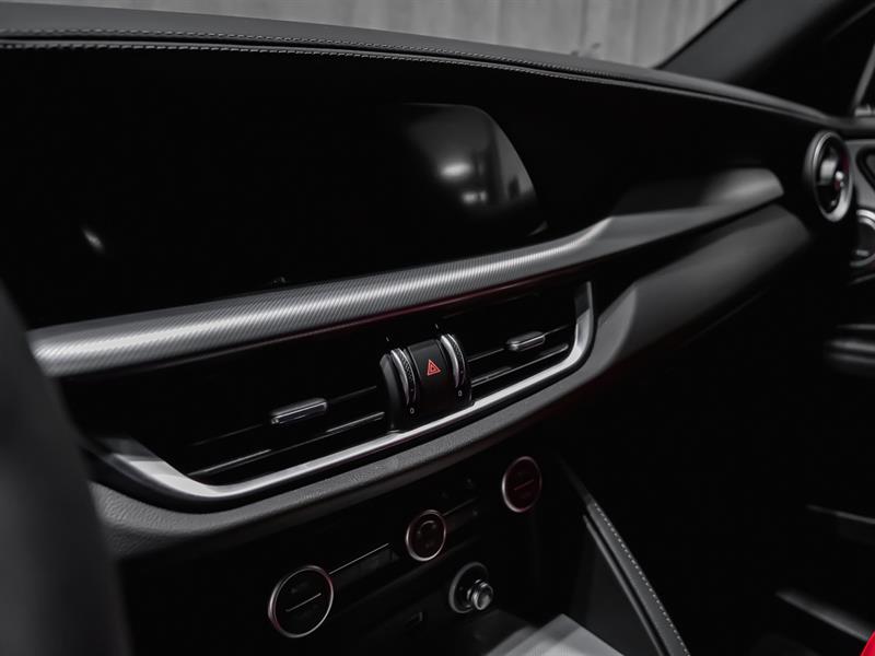 alfa romeo Stelvio 2026 - 13