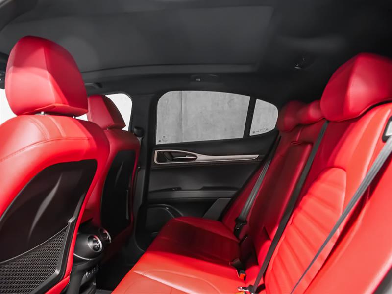 alfa romeo Stelvio 2026 - 19