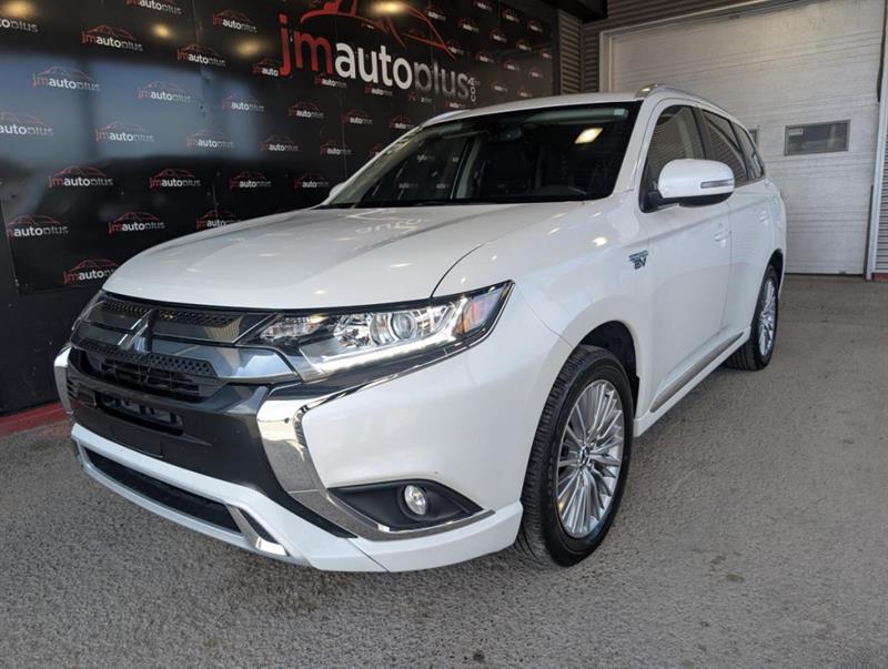 mitsubishi Outlander rechargeable 2022