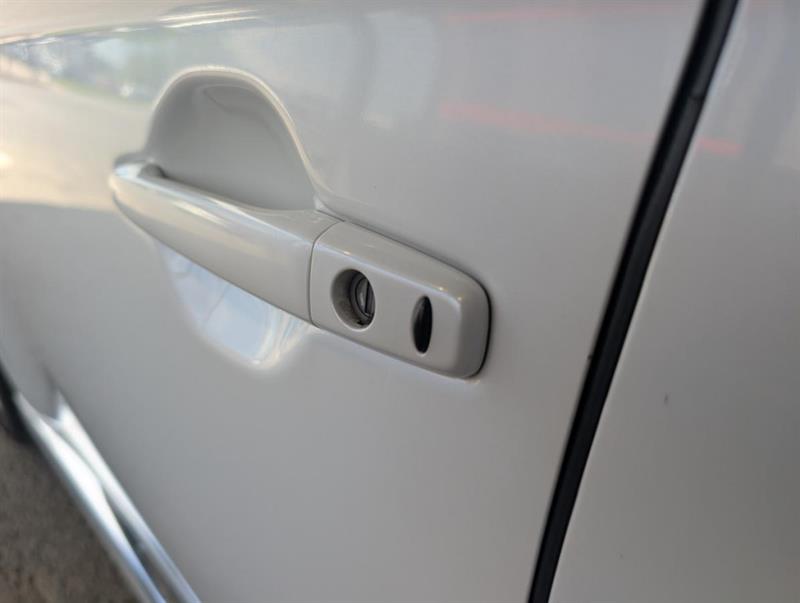 mitsubishi Outlander rechargeable 2022 - 13