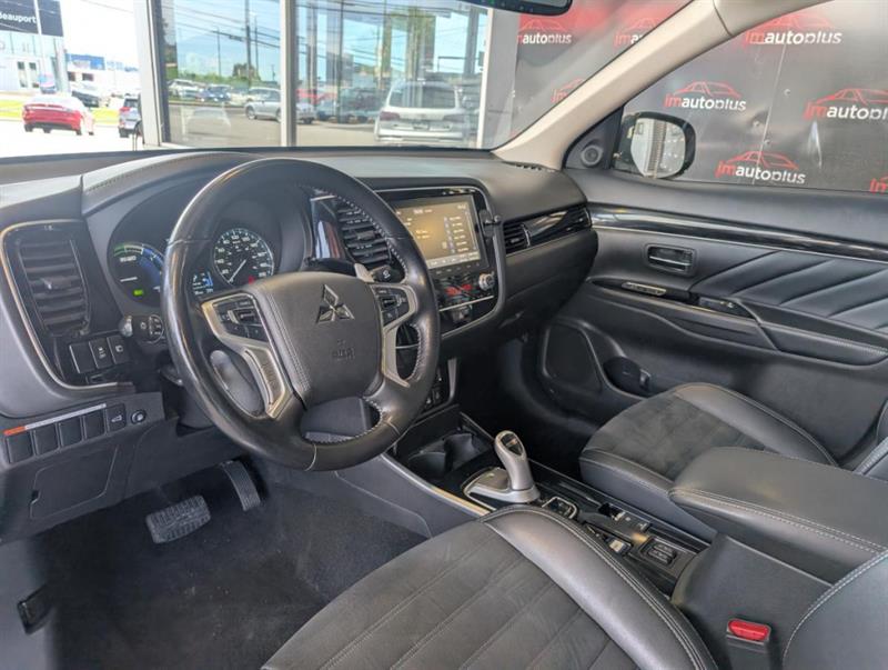 mitsubishi Outlander rechargeable 2022 - 14