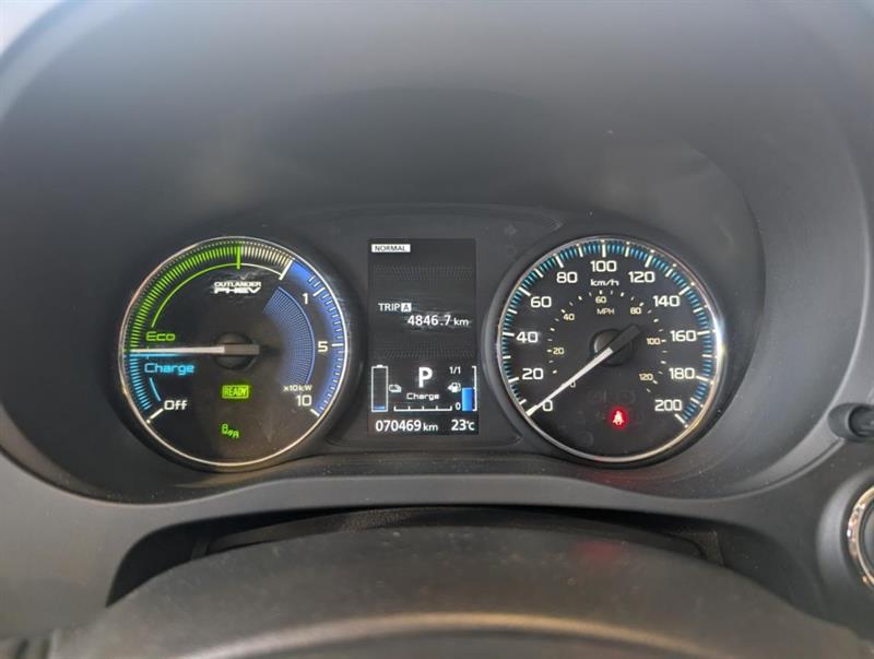 mitsubishi Outlander rechargeable 2022 - 22