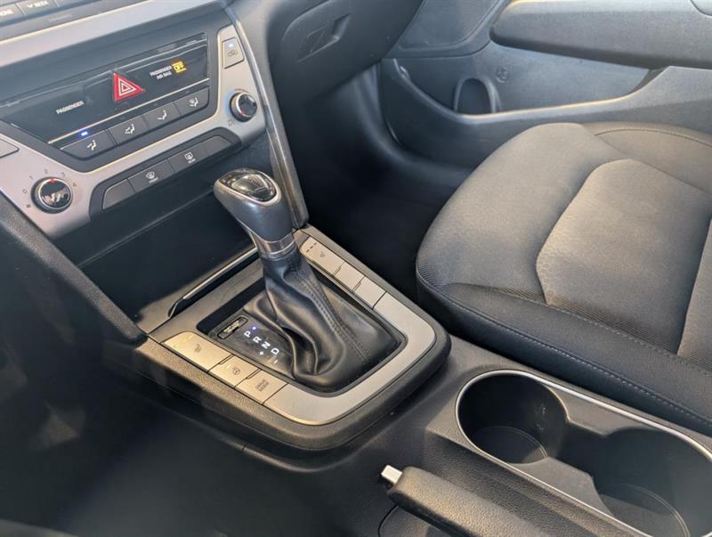 hyundai Elantra 2018 - 25