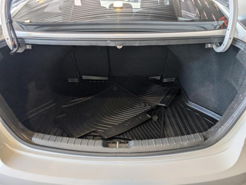 hyundai Elantra 2018 - 27