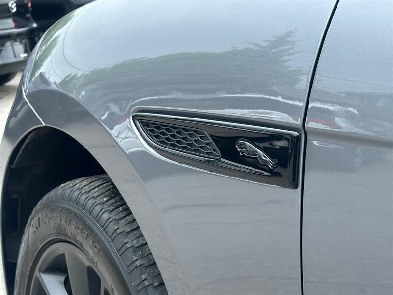 jaguar F-PACE 2023 - 18