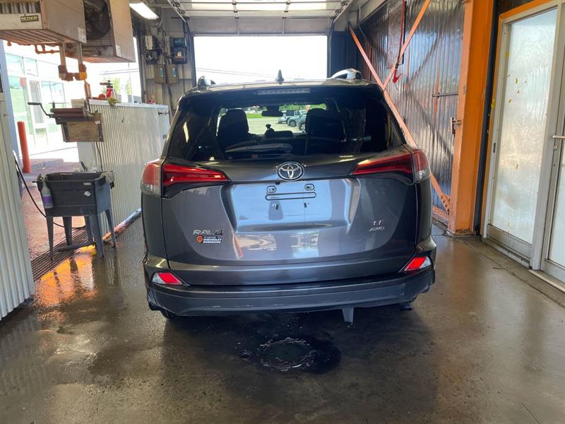 toyota RAV4 2017 - 6