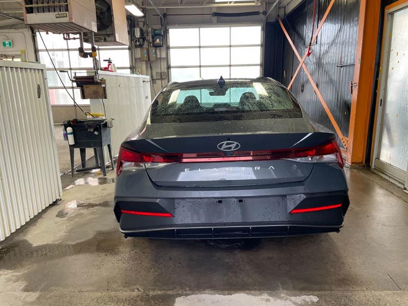 hyundai Elantra 2024 - 9