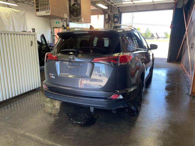 toyota RAV4 2017 - 8