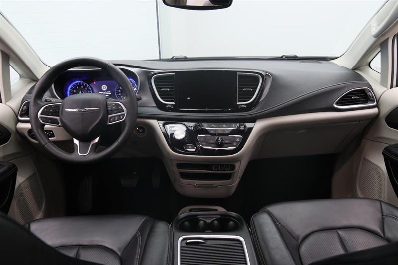 chrysler Pacifica 2023 - 11