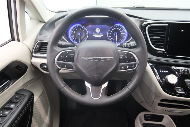 chrysler Pacifica 2023 - 12