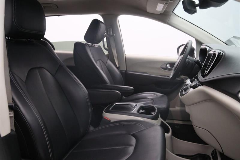 chrysler Pacifica 2023 - 16