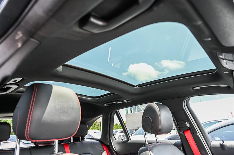 mercedes-benz GLC43 AMG 2022 - 29