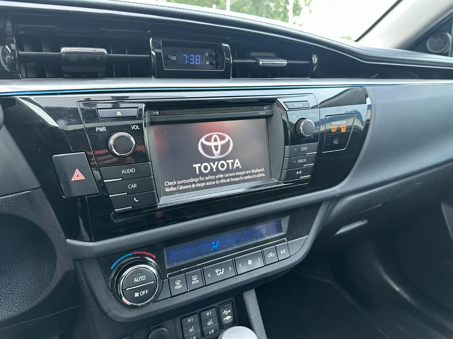 toyota Corolla 2015 - 12