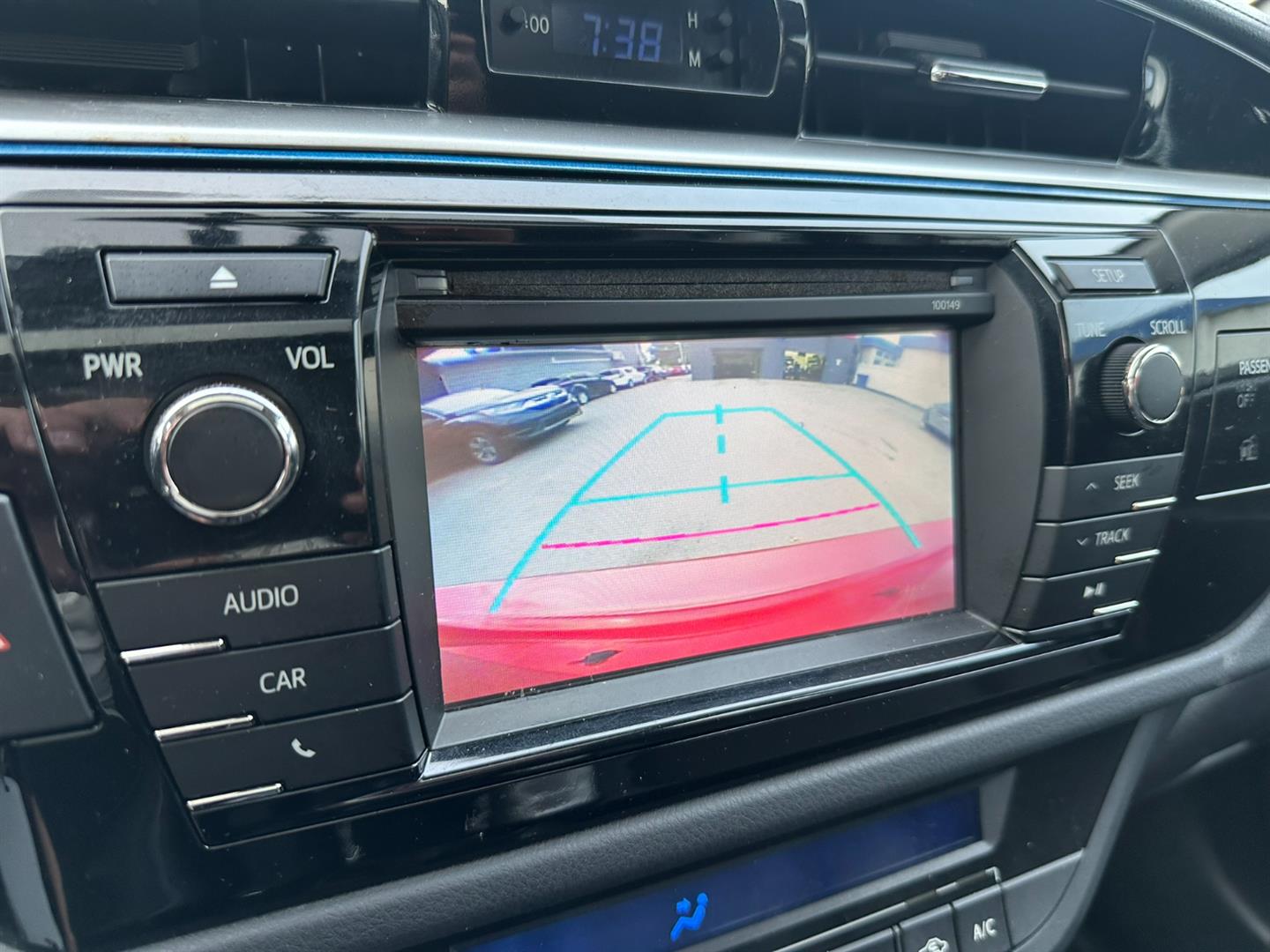 toyota Corolla 2015 - 13