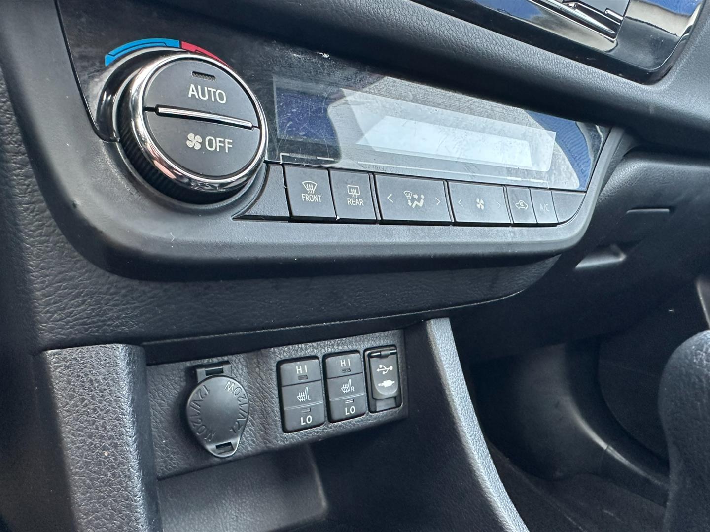 toyota Corolla 2015 - 14