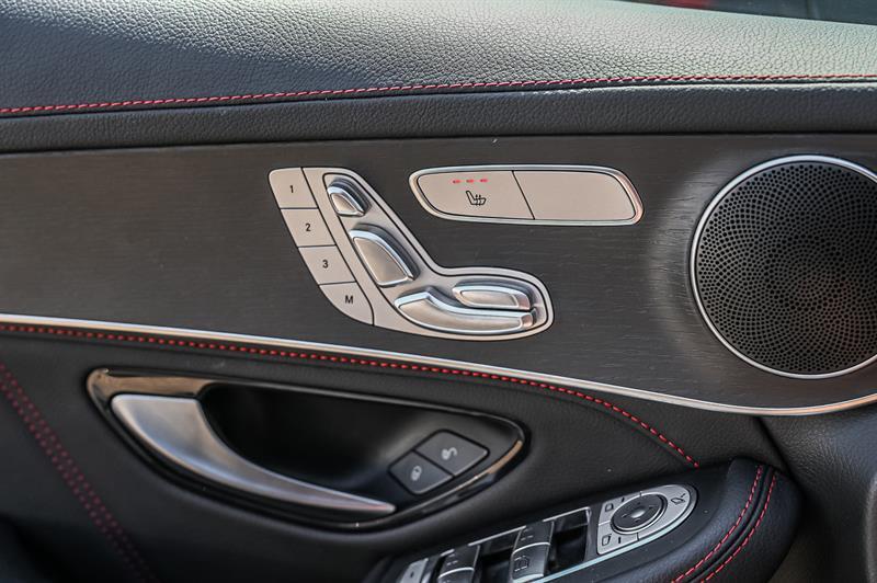 2022 Mercedes-Benz GLC - Image 12
