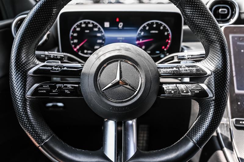 2023 Mercedes-Benz GLC - Image 18