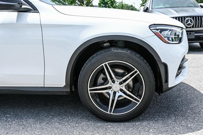 mercedes-benz GLC300 2022 - 14