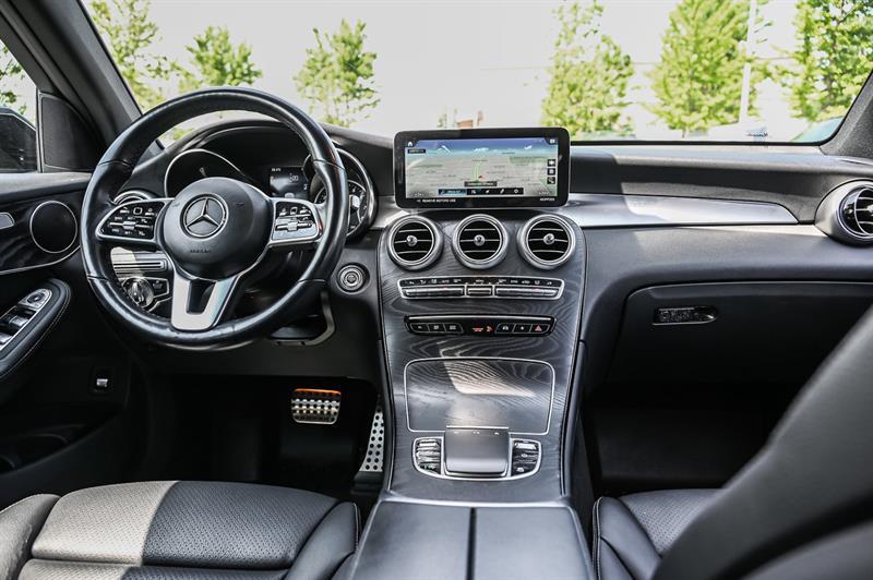 mercedes-benz GLC300 2022 - 26