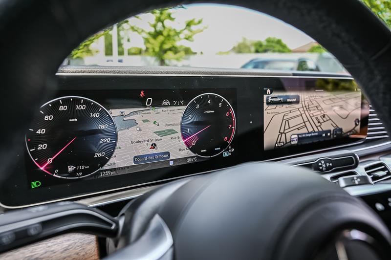 2025 Mercedes-Benz GLS - Image 24