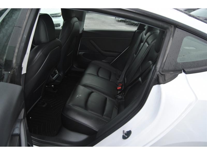 2021 Tesla Model 3 - Image 10