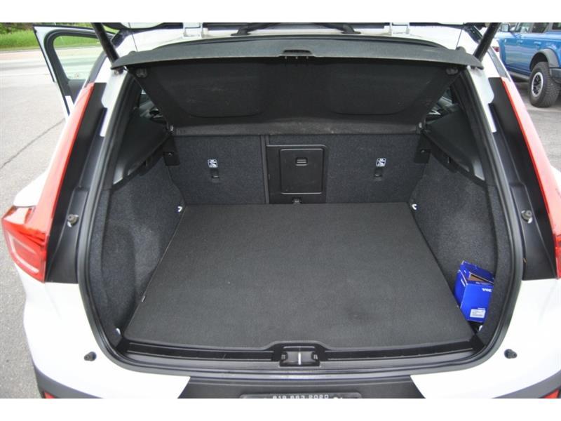volvo XC40 2022 - 11