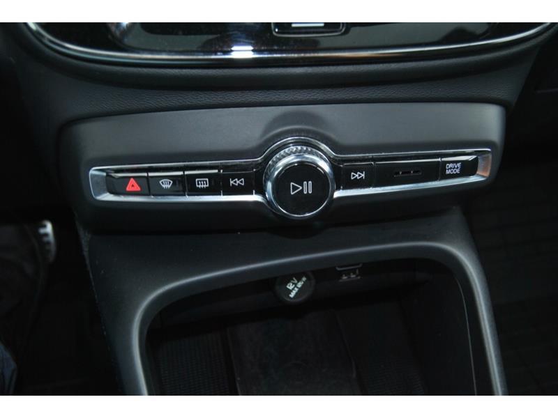 volvo XC40 2022 - 22