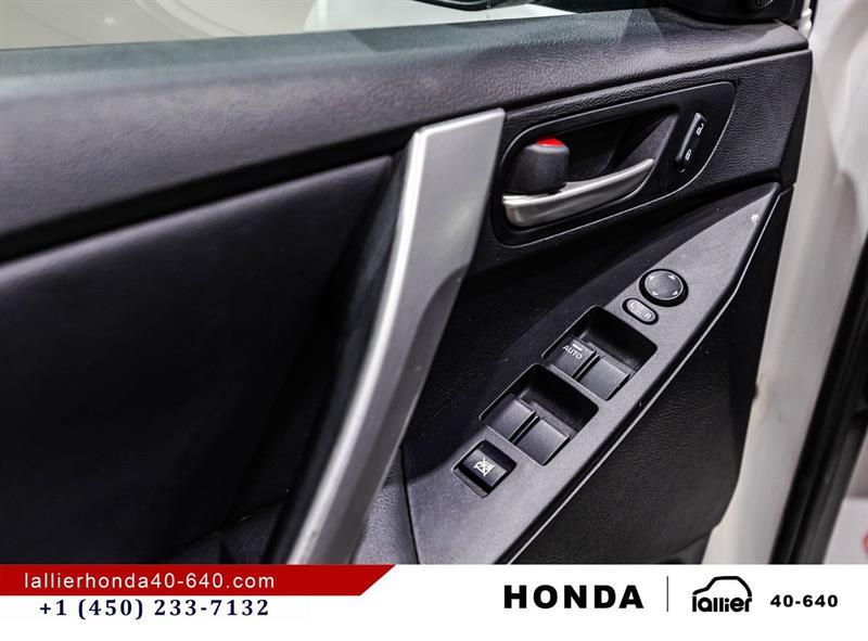 mazda Mazda3 2012 - 11