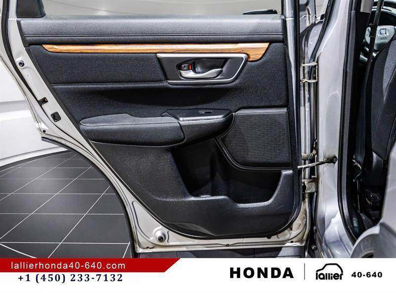 2017 Honda CR-V - Image 12