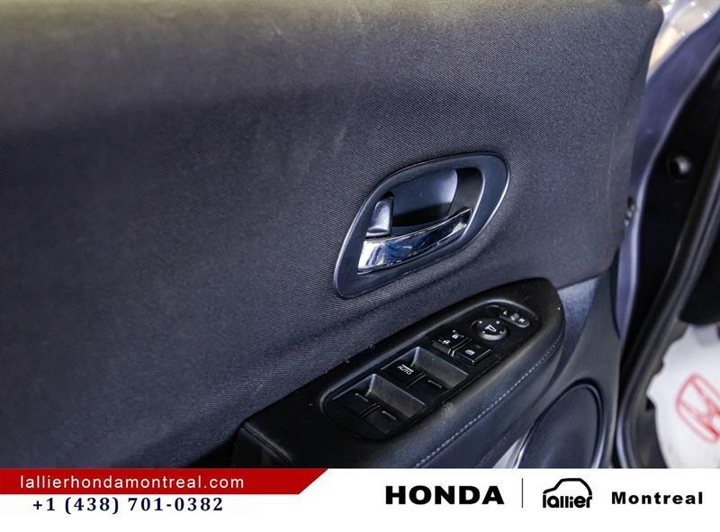2017 Honda HR-V - Image 11