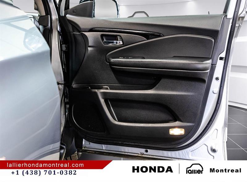 2019 Honda Ridgeline - Image 17