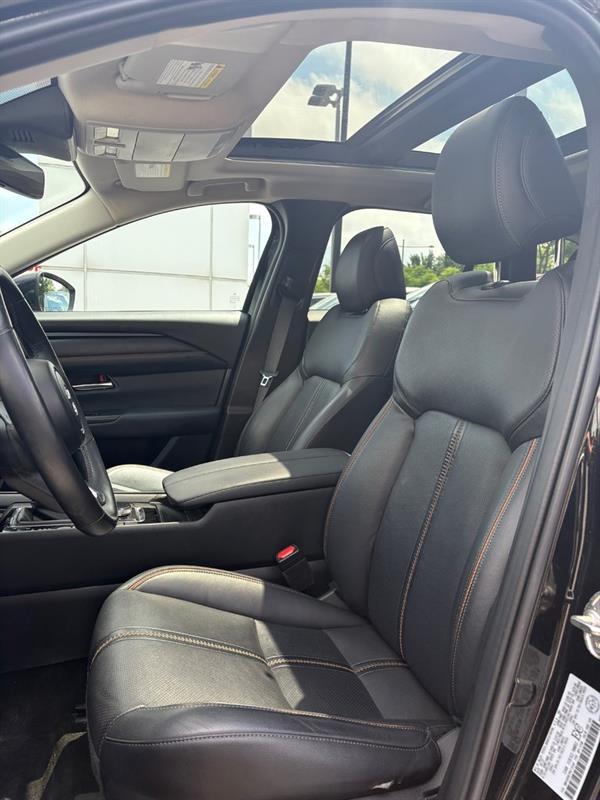 2023 Mazda CX-50 - Image 5