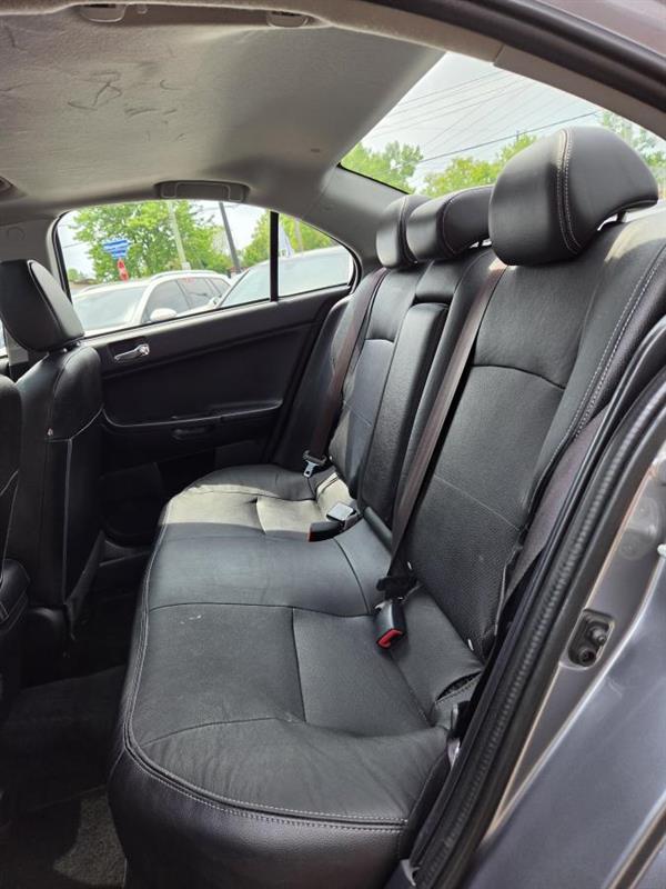 2016 Mitsubishi Lancer - Image 13
