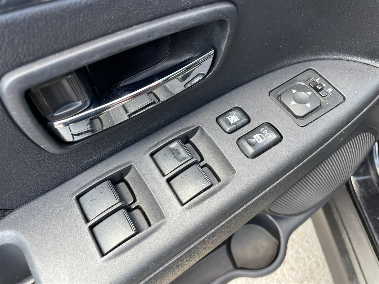 mitsubishi RVR 2016 - 10