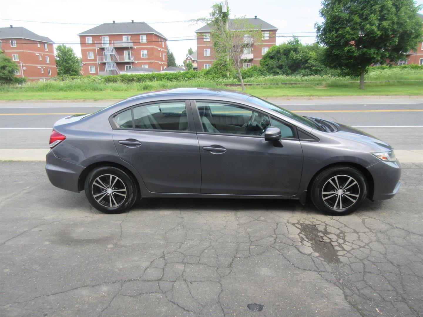 honda Civic Sedan 2015 - 11