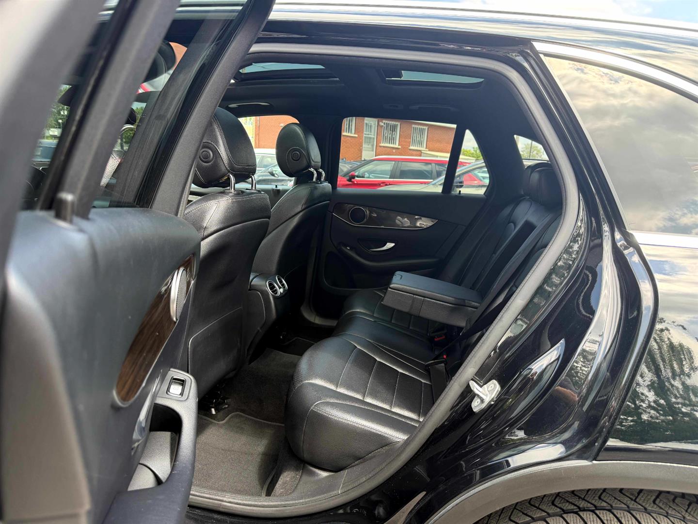 mercedes-benz GLC 2019 - 26