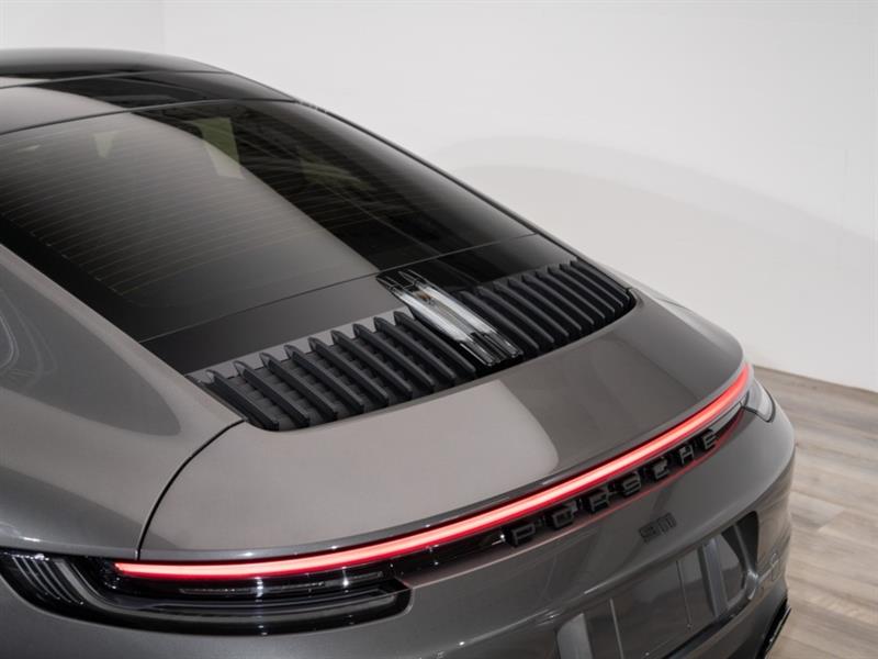 porsche 911 2022 - 12