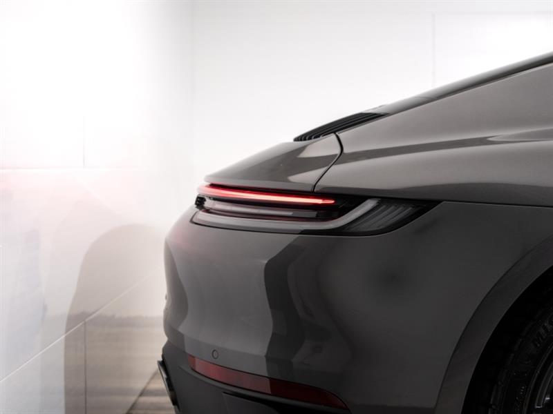 porsche 911 2022 - 14